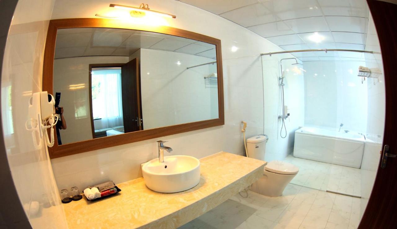 Khach San Hoa Ban Trang Hotel Son La Exterior photo