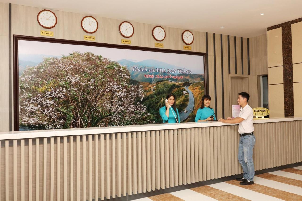 Khach San Hoa Ban Trang Hotel Son La Exterior photo