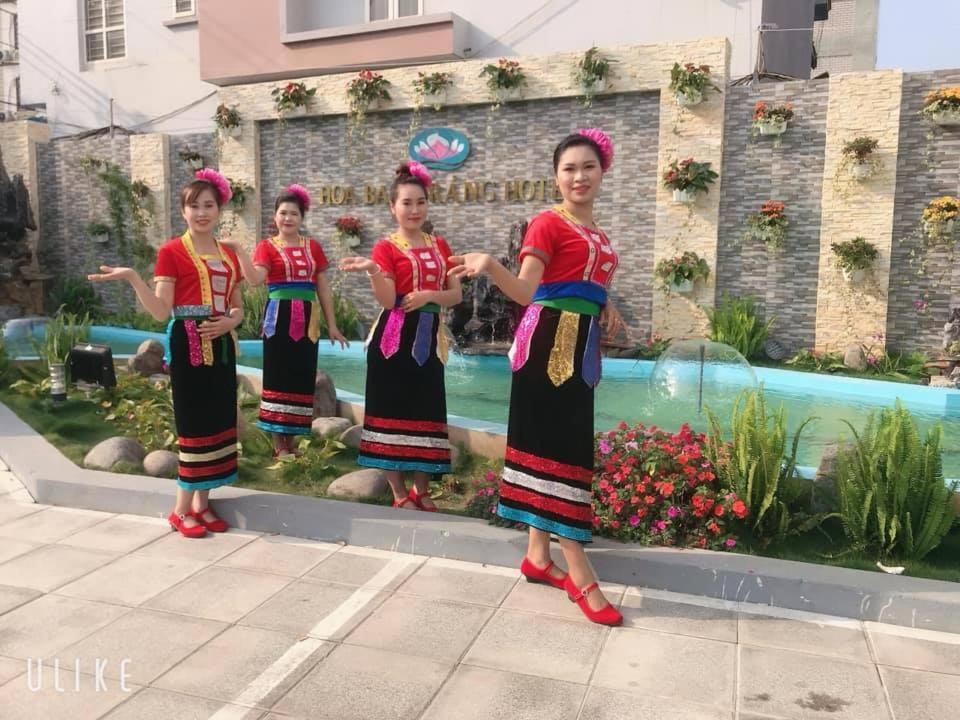 Khach San Hoa Ban Trang Hotel Son La Exterior photo