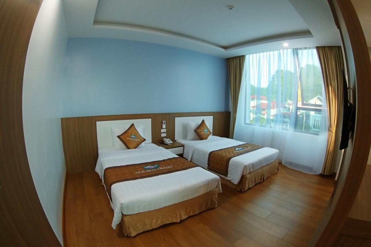 Khach San Hoa Ban Trang Hotel Son La Exterior photo