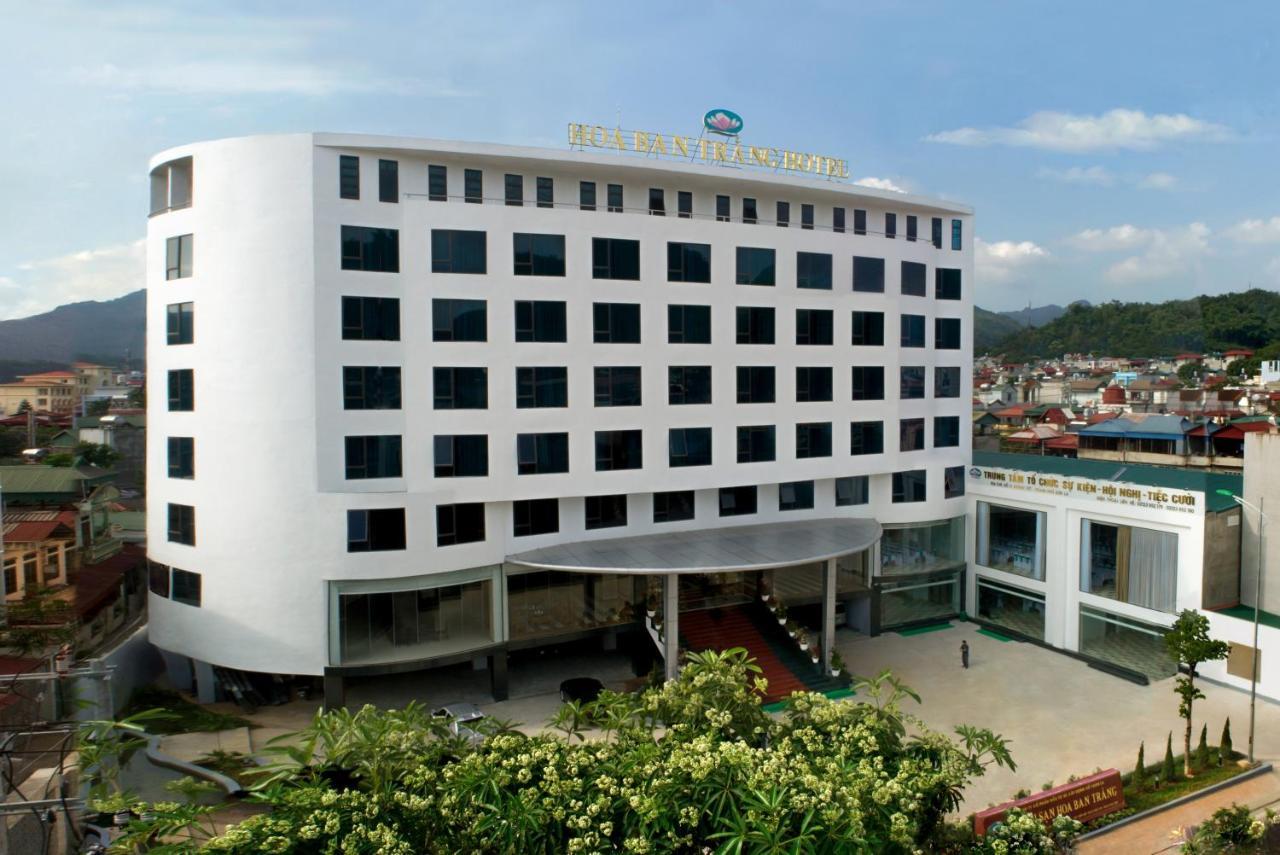 Khach San Hoa Ban Trang Hotel Son La Exterior photo